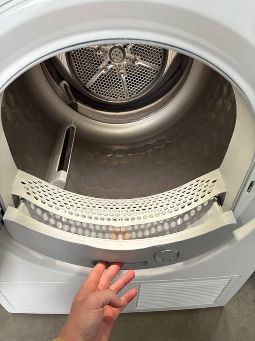 Сушильна машина Miele TWF 505 WP