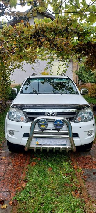 Toyota Fortuner універсал Тойота фортунер
