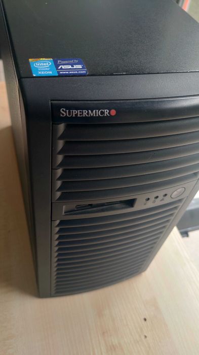 Serwer Xeon E3-1231 3.4GHz Asus P90-M 32GB RAM dyski SSD i HDD
