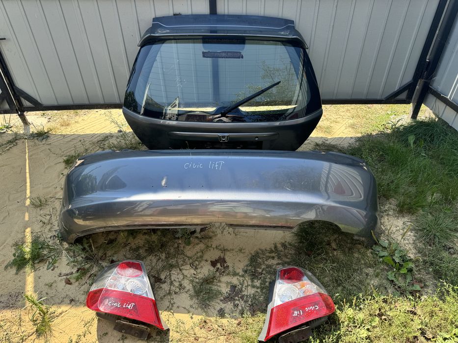 Крышка багажника задняя зад honda civic 7 3d ляда бампер фари фанарь