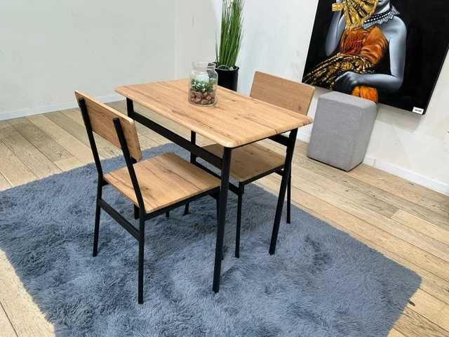 Mesa de madeira e 2 cadeiras - portes grátis