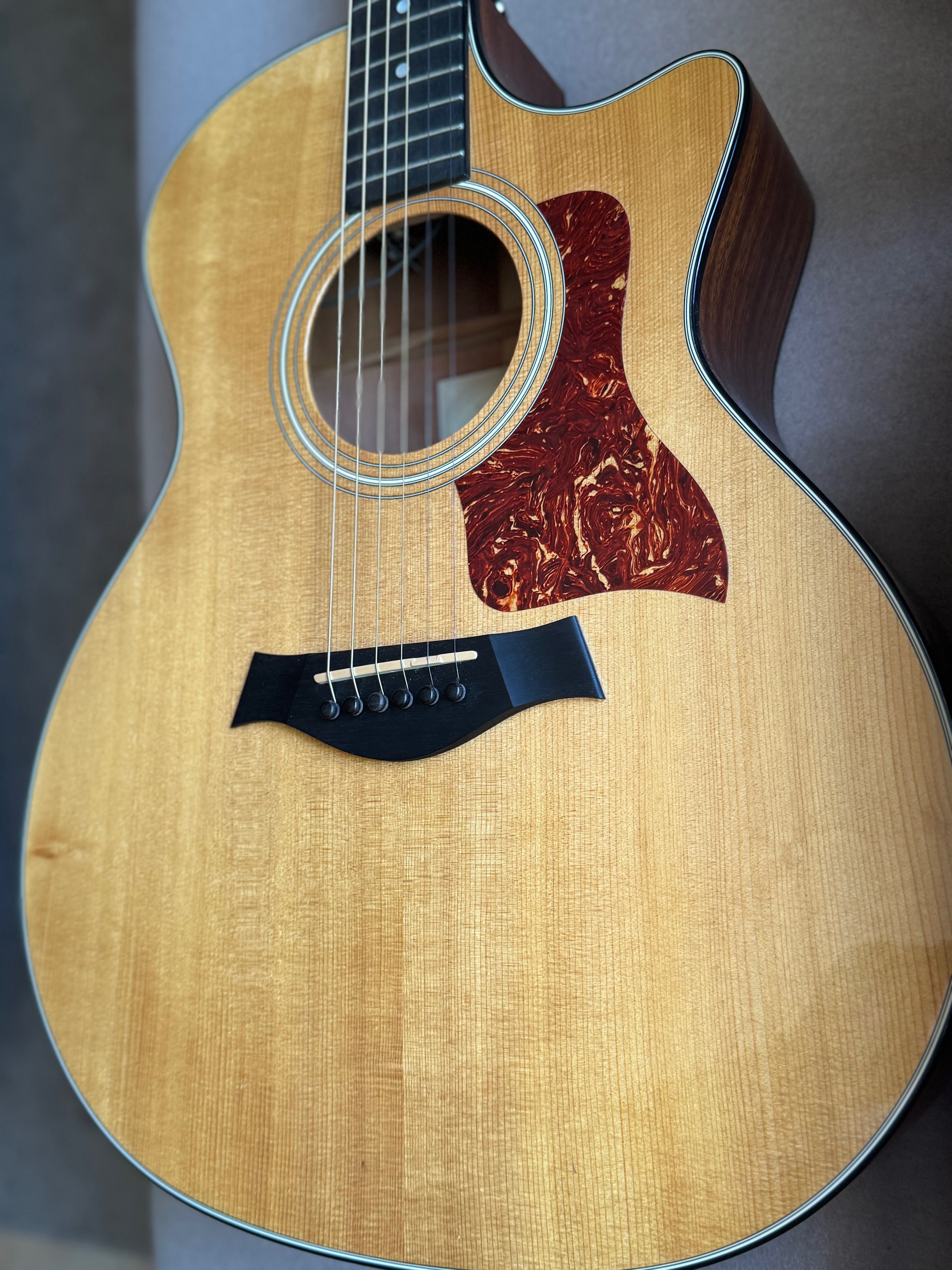 Taylor 314ce Studio Grand Auditorium Eletroacústica, Natural