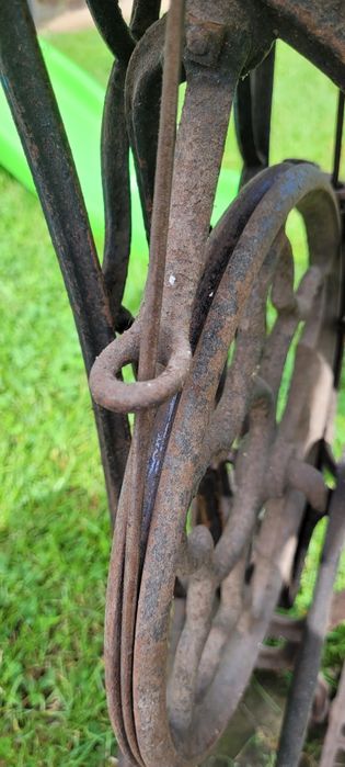 Sprawna stara maszyna do szycia SINGER