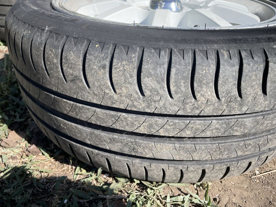 Диски р15 на літній резині 195/50 Мішелін!