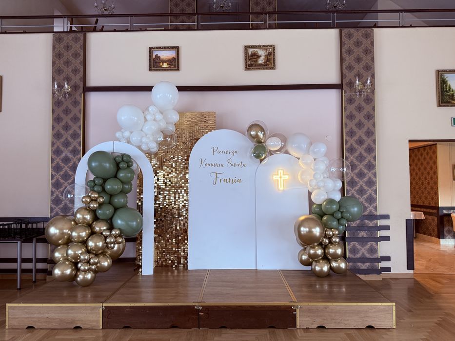 Balony dekoracje ścianka do zdjec chrzest komunia urodziny