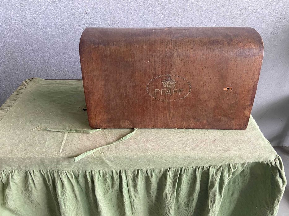 Máquina de costura PFAFF