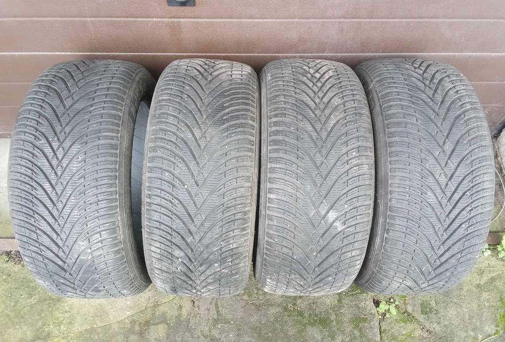 235/45R17 zimowe opony komplet 7,5mm Kleber Krisalp HP3 700za4
