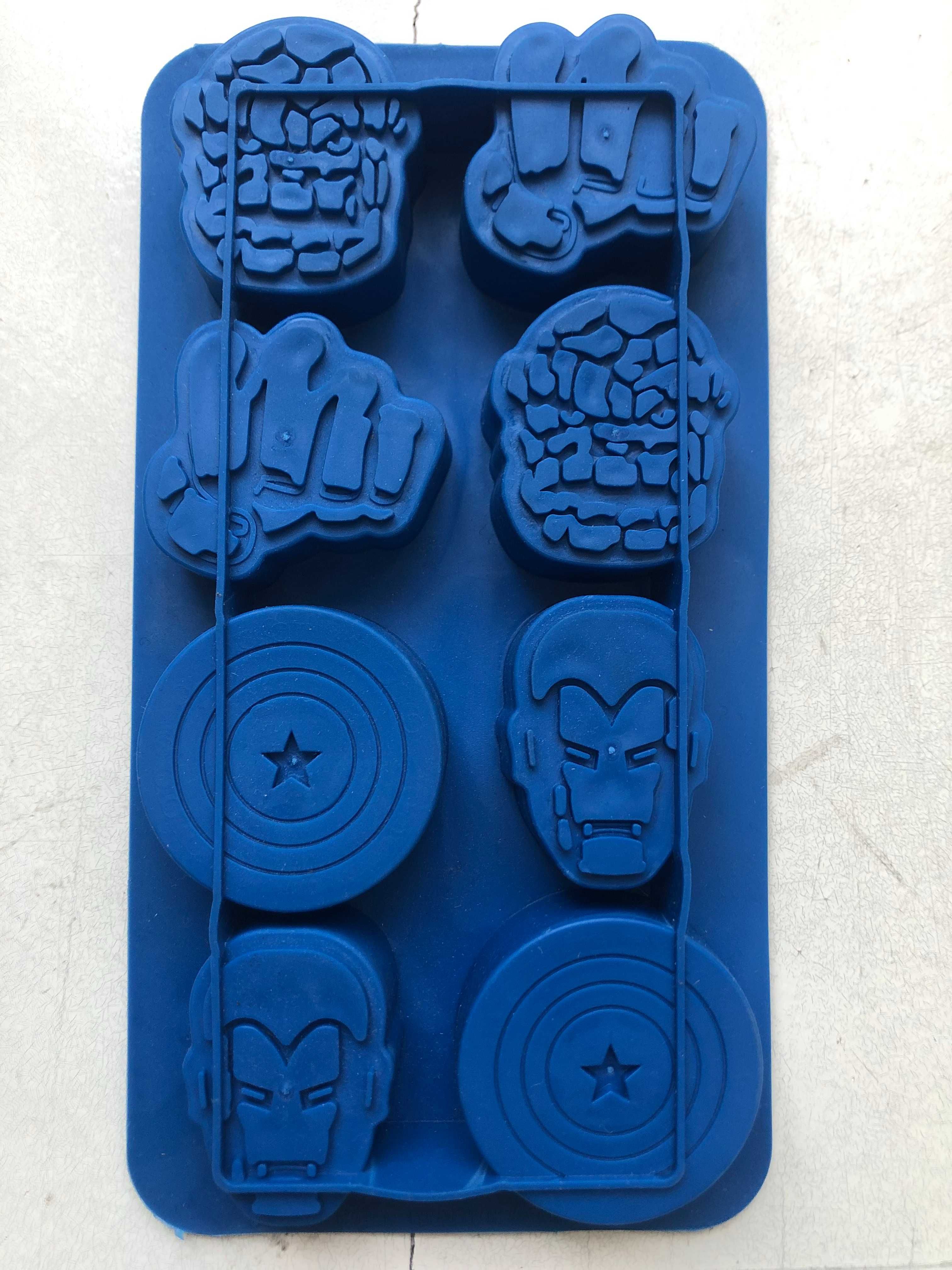 Marvel - Couvete Gelo/Molde Chocolate