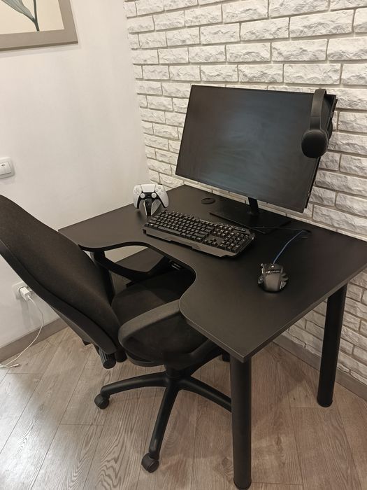 Стіл комп'ютерний, стіл ігровий, геймерський стіл