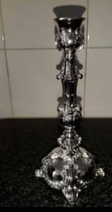 Castiçal Vintage prateado pequeno 17 cms novo em estado impecável