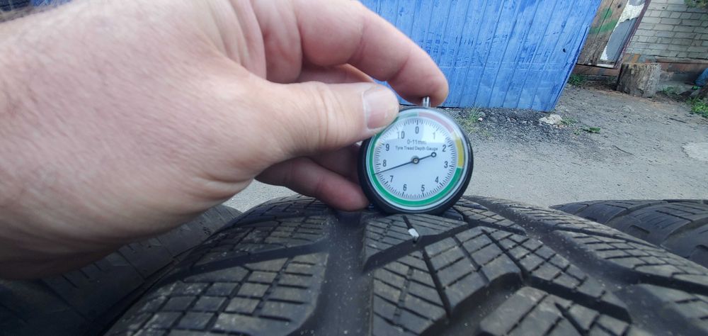 Зимові шини 235 60 R18 Continental TS850P, Pirelli Scorpion Winter
