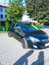 Opel Astra J, benzyna, alu 17, tempomat, grzana kierownica i fotele,