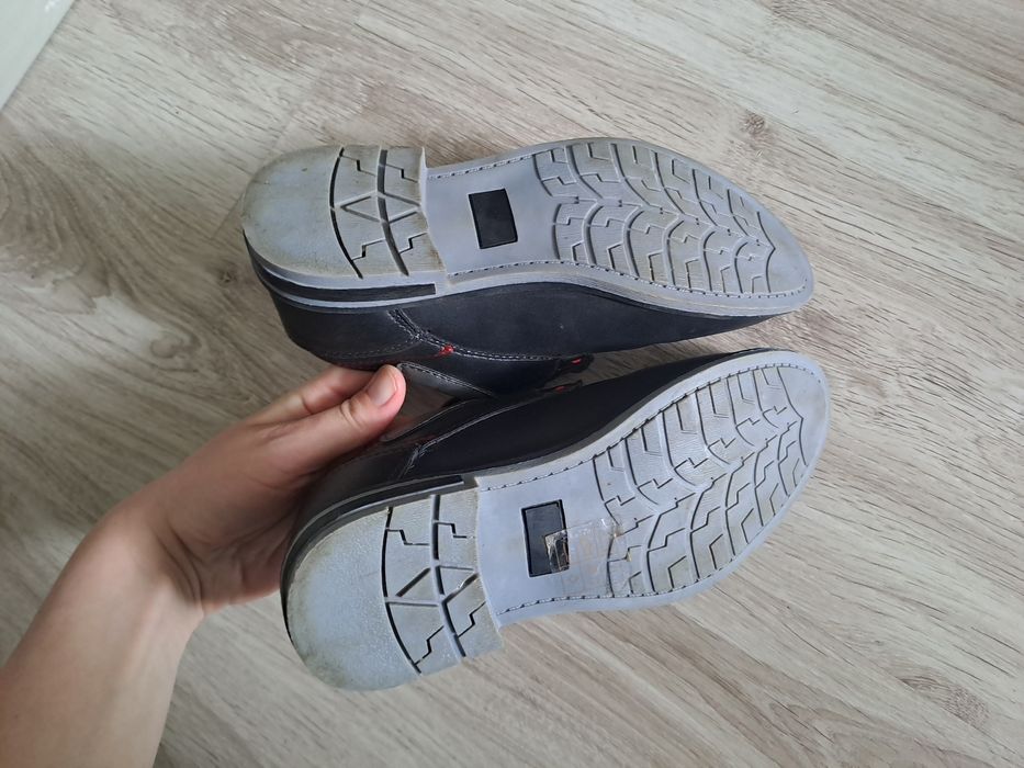 Buty chłopięce dla chłopca  czarne półbuty garnituru eleganckie r. 33