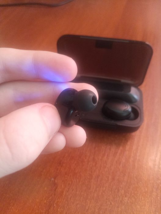новые беспроводные наушники TWS