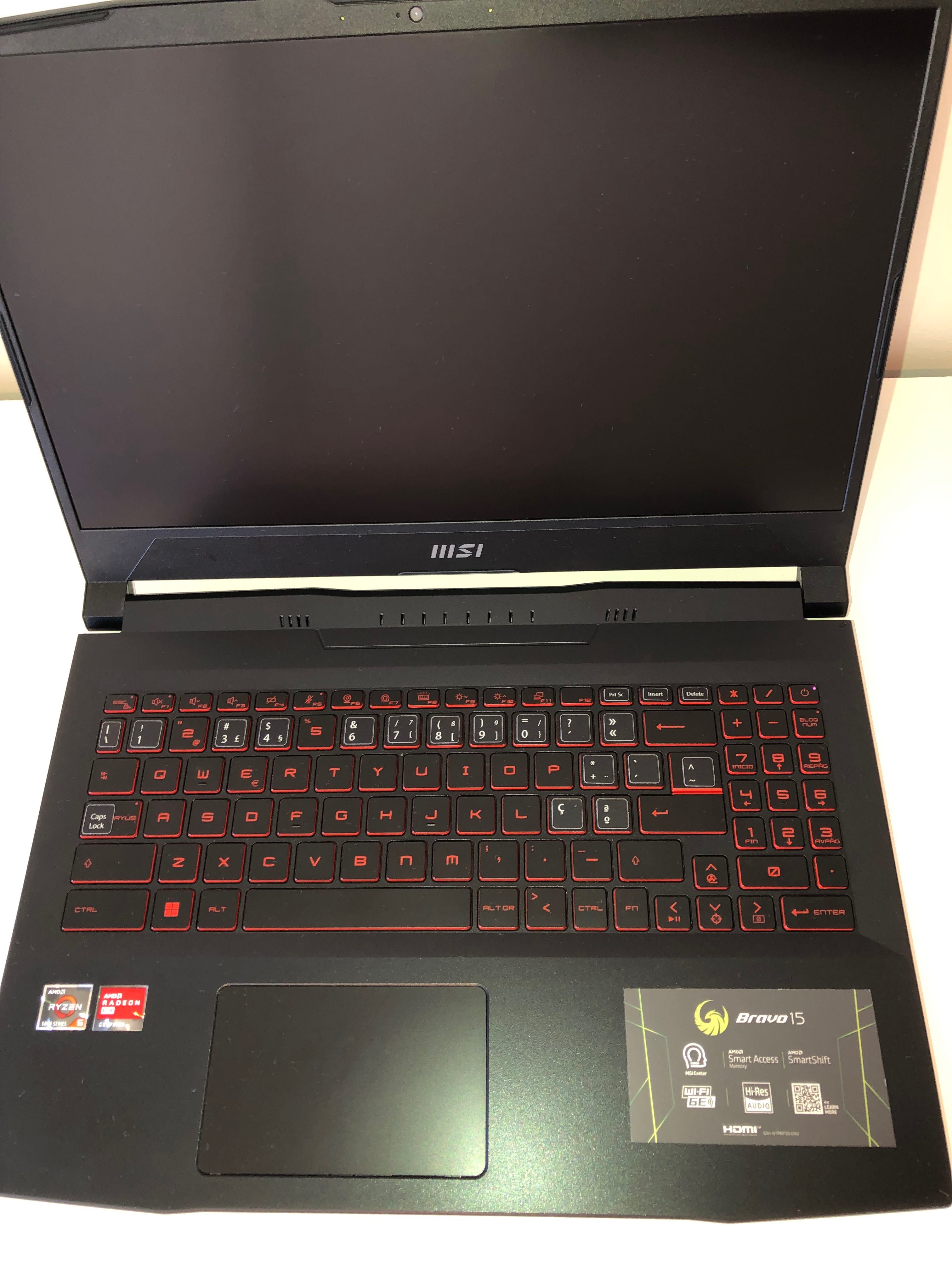 Vendo Notebook Gamer MSI Bravo 15 - Como Novo, +1 Ano de Garantia!