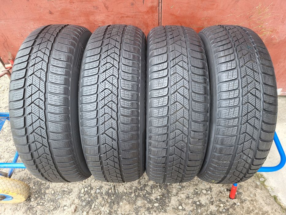 205/60/17 R17 Pirelli Sottozero 3 4шт ціна за 1шт шини зима