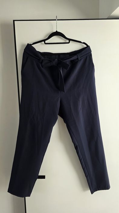 Брючний костюм розміру Л