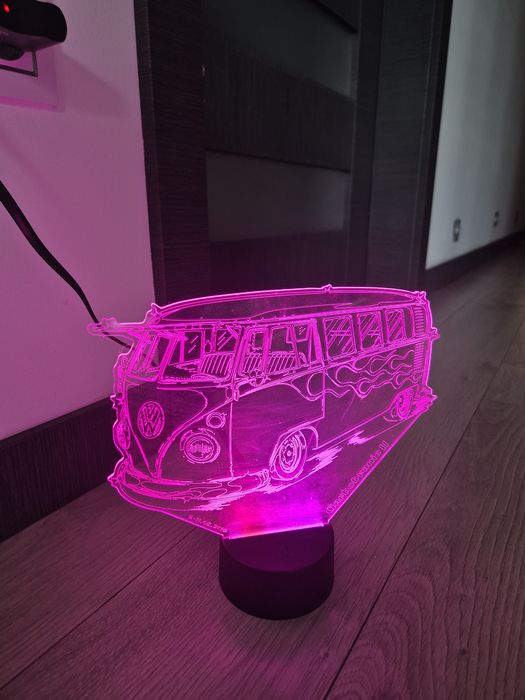 Lampka zmieniająca kolor VW