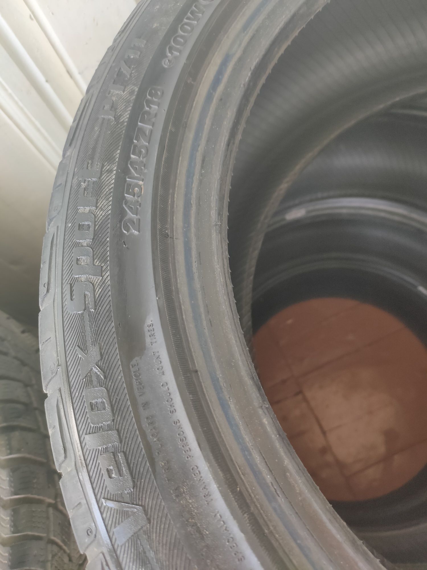 Резина літня 245/45 R18