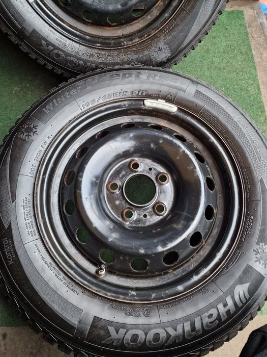 Koła zimowe 15 5×114.3 Hyundai i30 Kia Ceed Komplet Orginał Czujnik