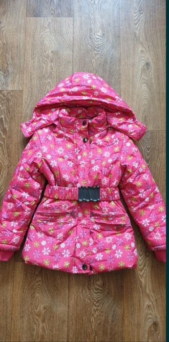 Демисезонная куртка на девочку