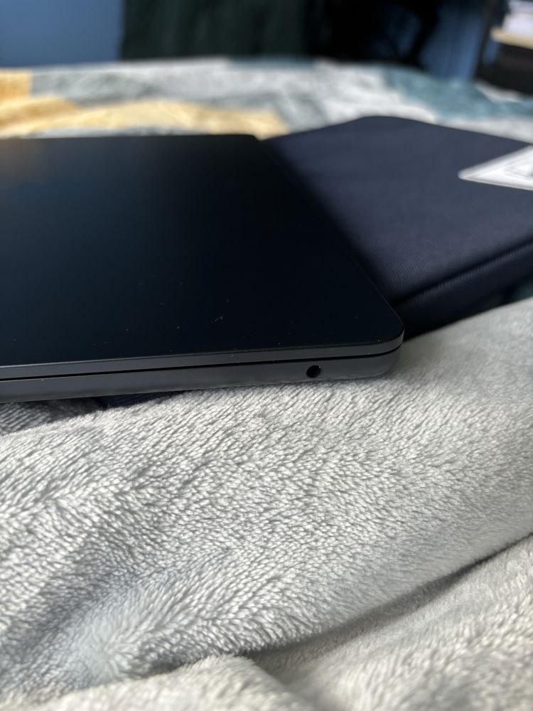 Macbook Air 13 M3 NOVO