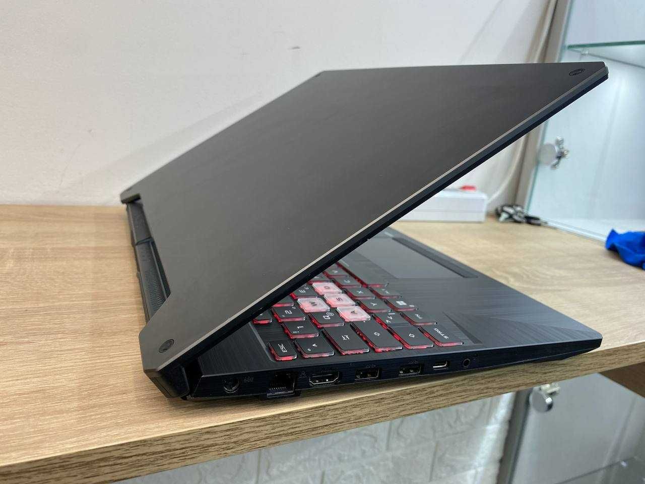 Ноутбук Asus Tuf  F15 FX506H i5-11400H/ 16/512 3050 НОВИЙ/ Гарантія