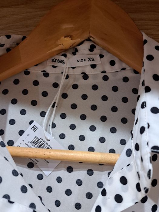 Koszula w kropki sinsay