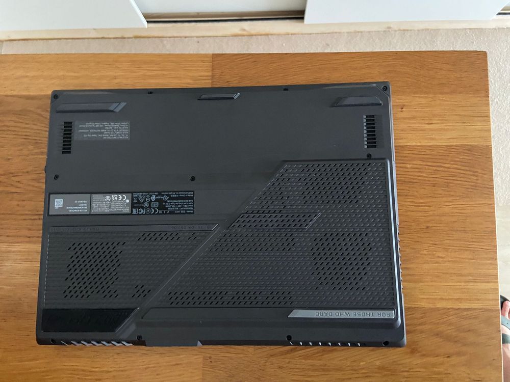 ASUS ROG Strix G513IE – Ryzen 7 / RTX 3050 Ti / 16GB RAM / 144Hz