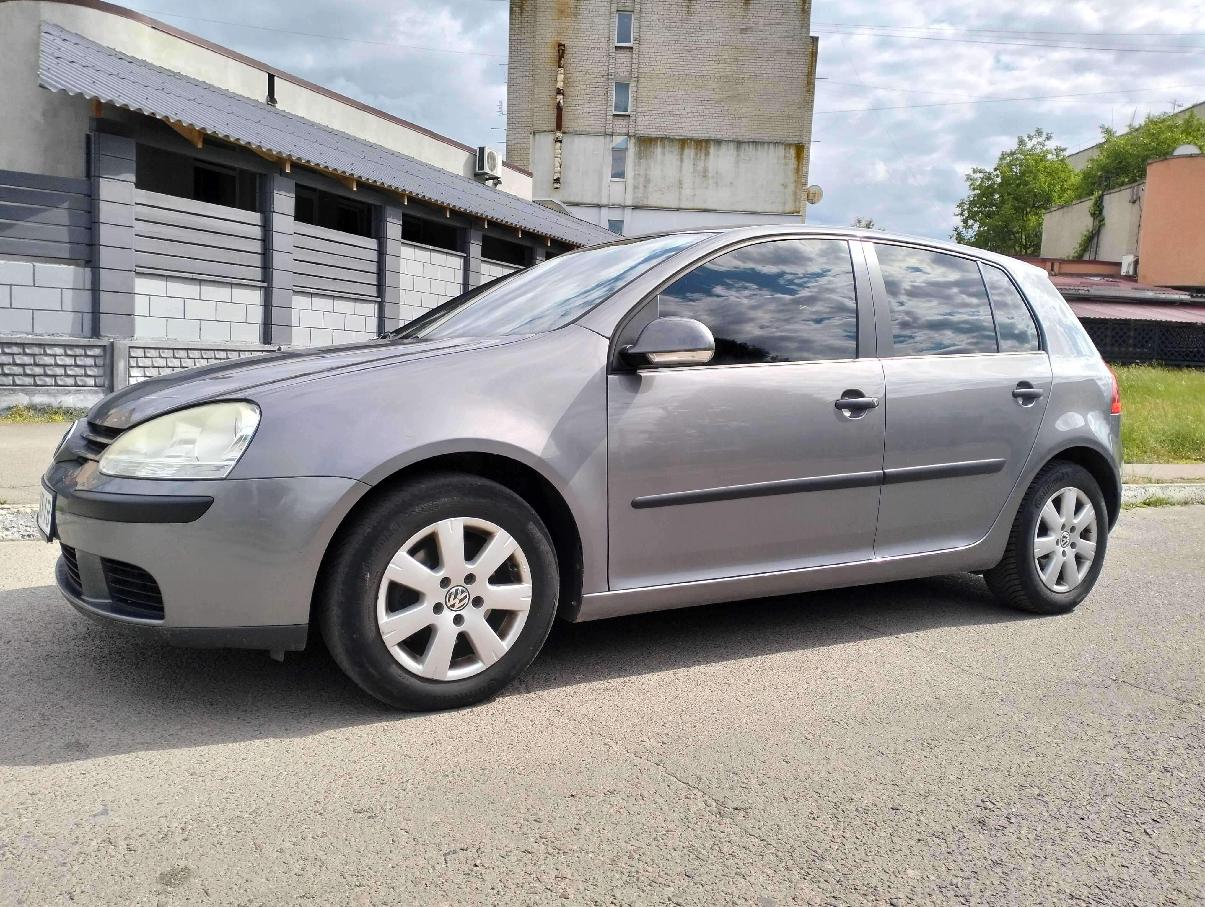 Автомобіль GOLF 5