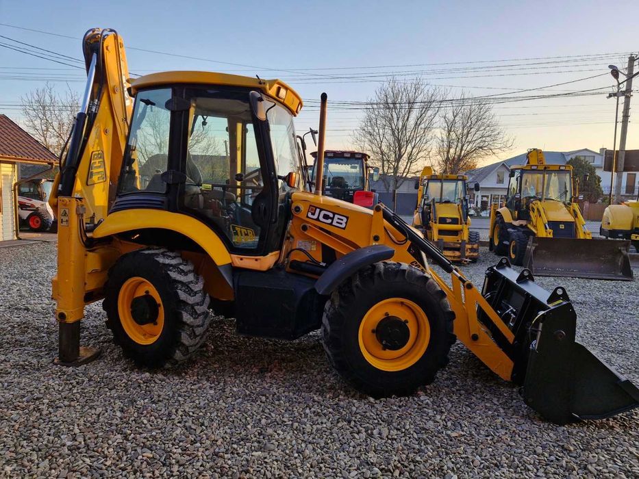 екскаватор навантажувач JCB 3cx