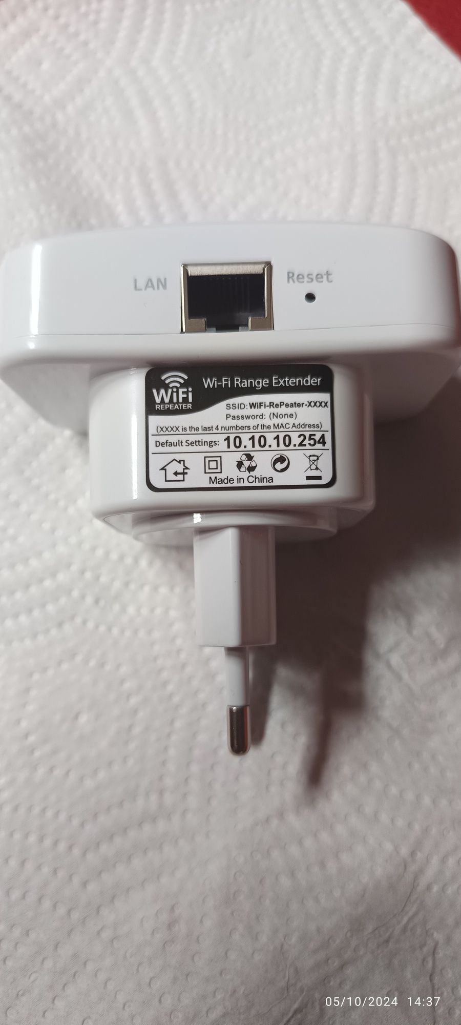 Wi-Fi Range Extender