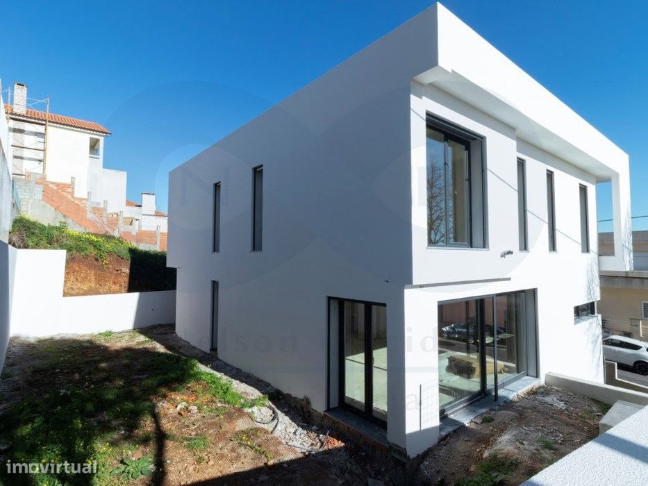 Moradia isolada T5, em construção - Famões, Odivelas, a 10 min. de ...
