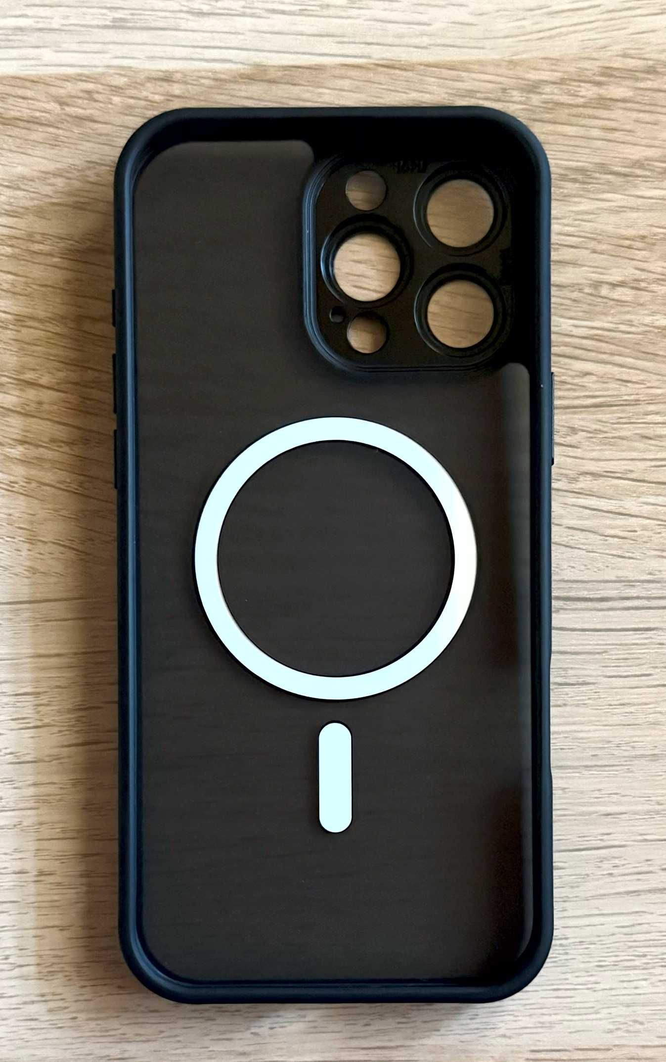 Etui iPhone 16 Pro Max MagSafe z osłoną aparatu półprzezroczyste