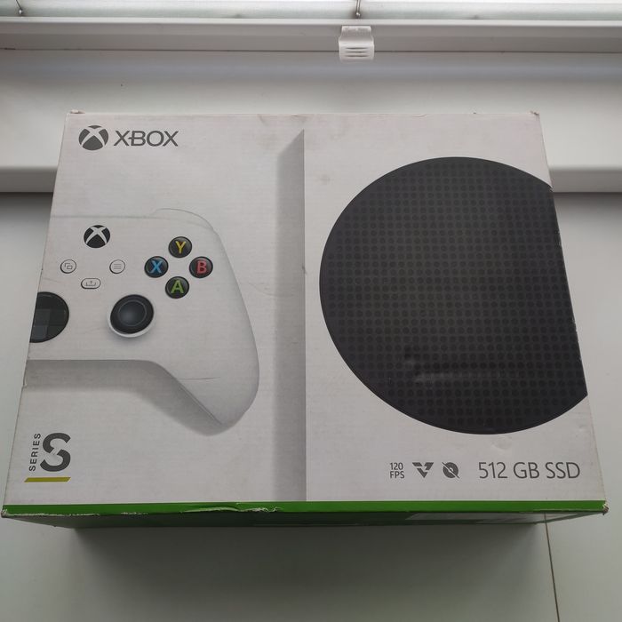 Коробка от  XBOX S 512gb ssd