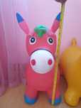 Burro rosa saltitante