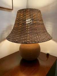 Lampa z abazurem