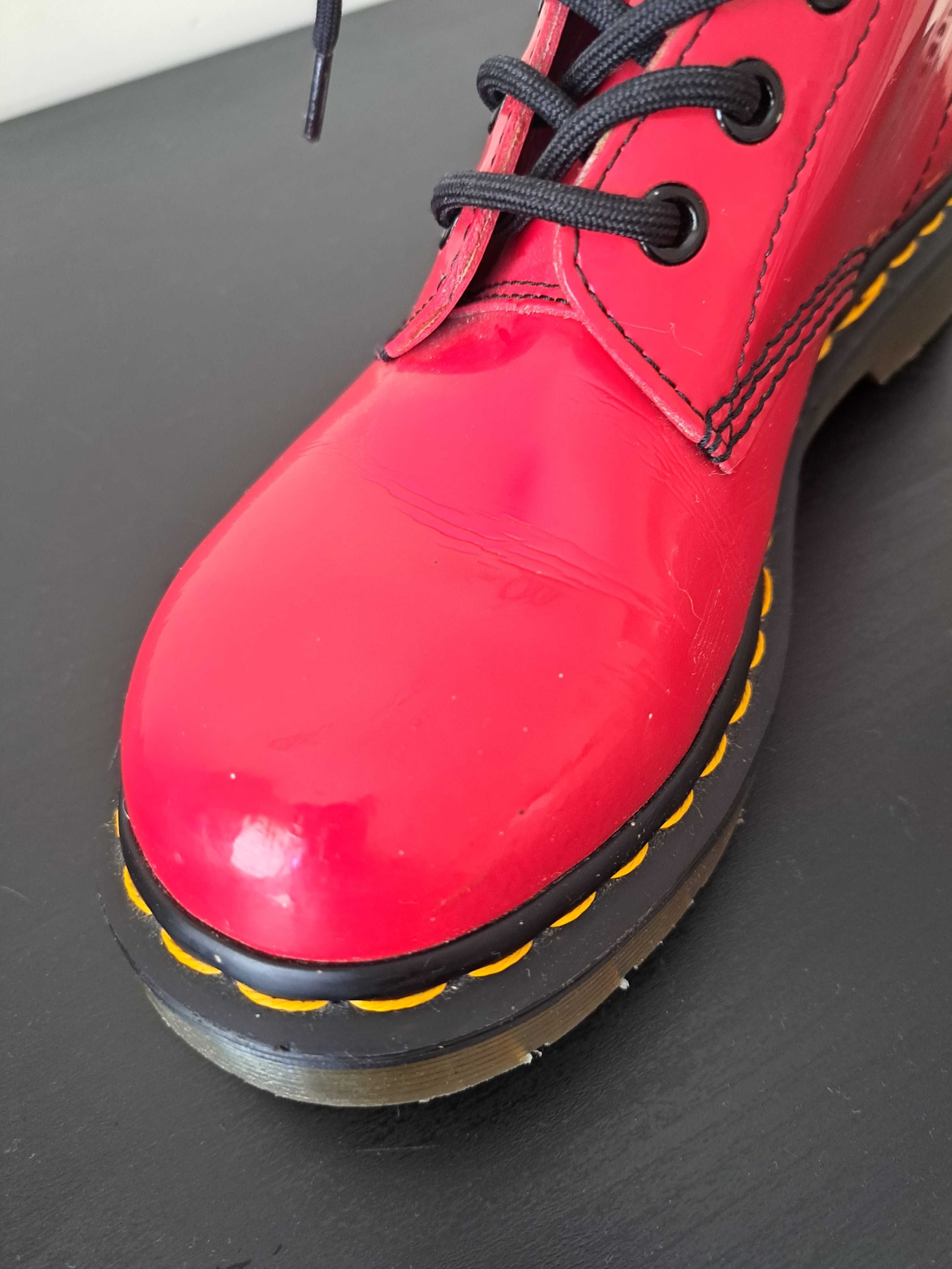 Buty Dr. Martens damskie 1460W czerwone r. 38
