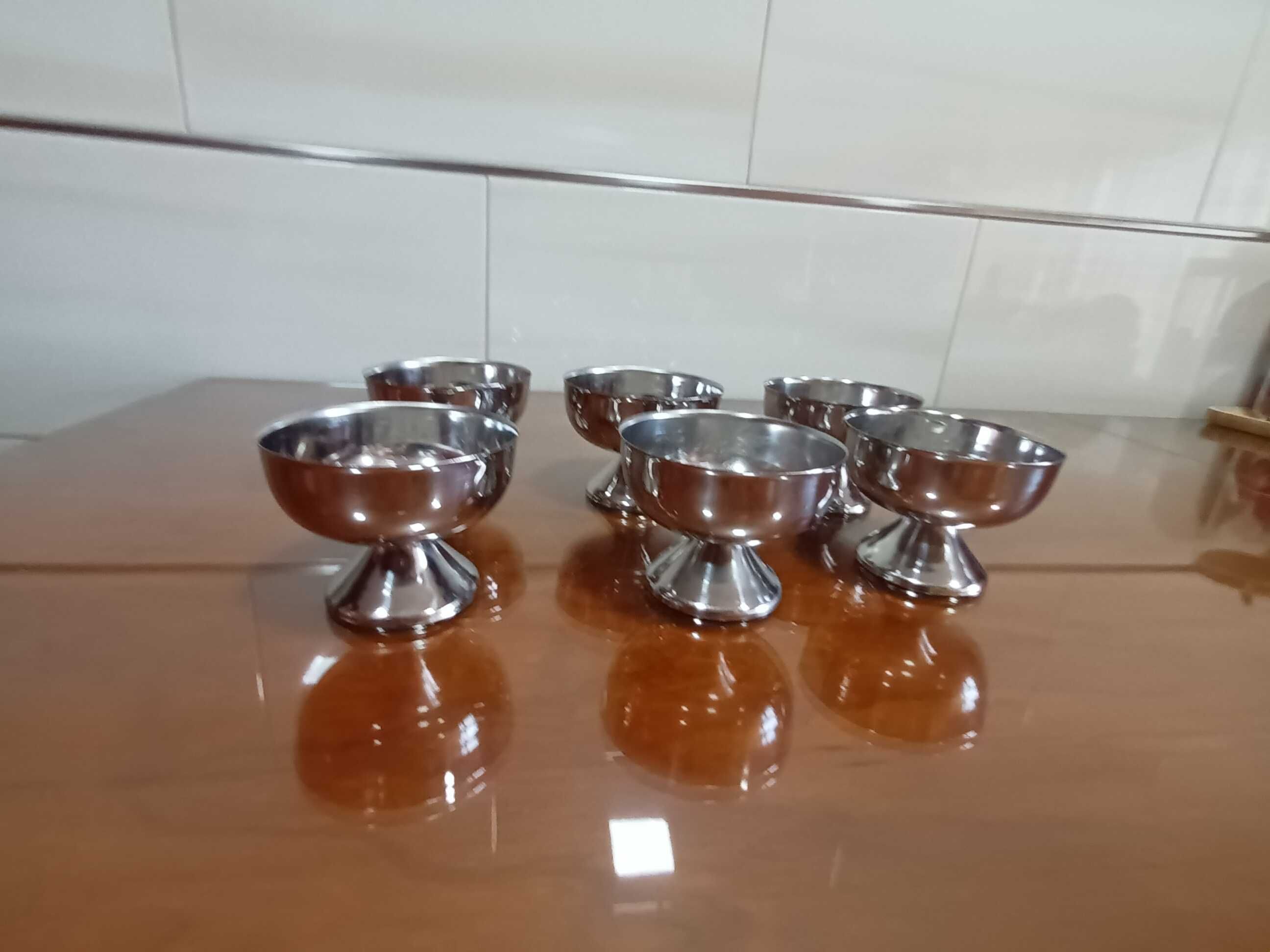 Taças sobremesa inox com tabuleiro