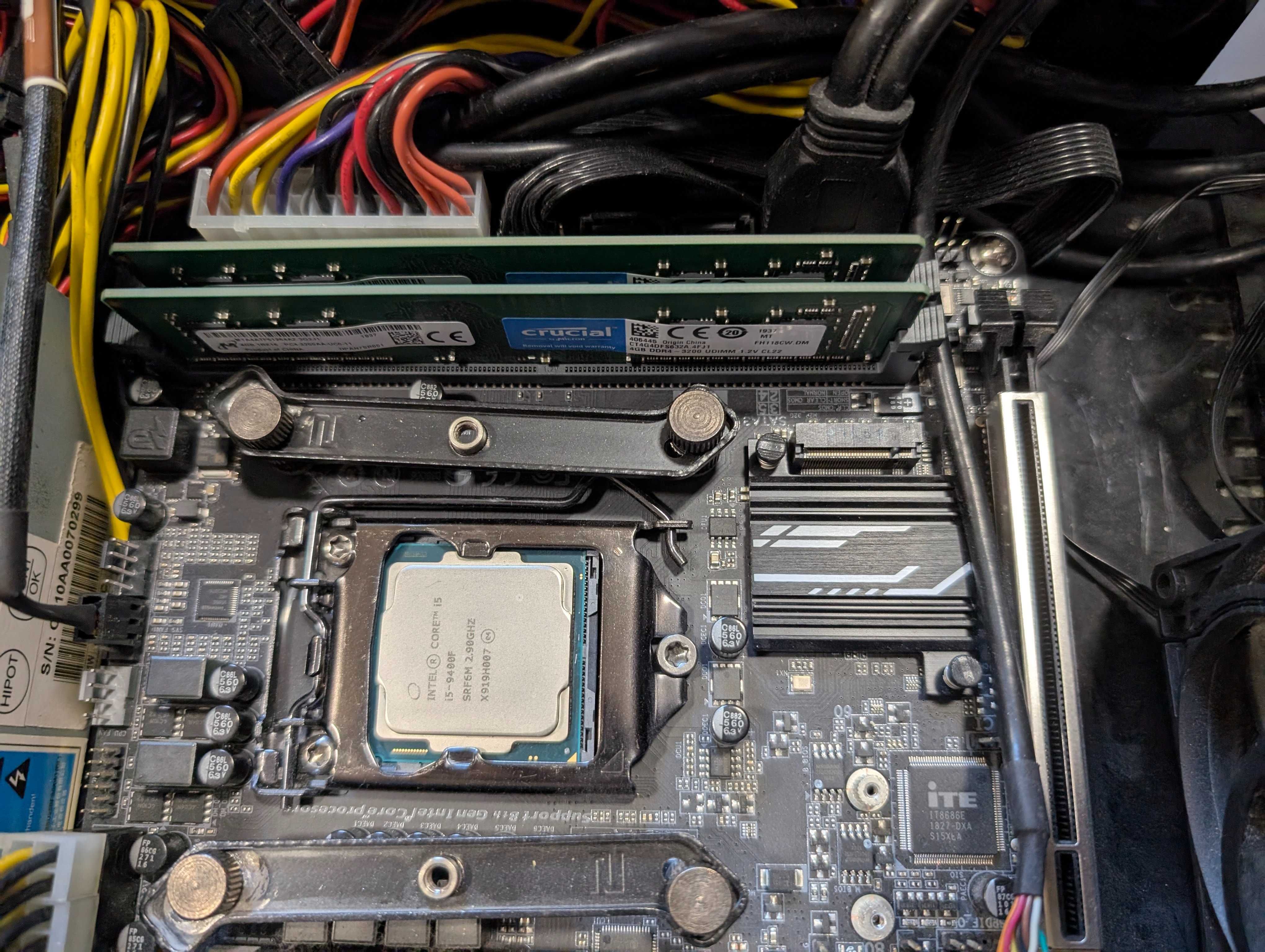 Mini PC / komputer z procesorem I5 9400F + 8GB RAM