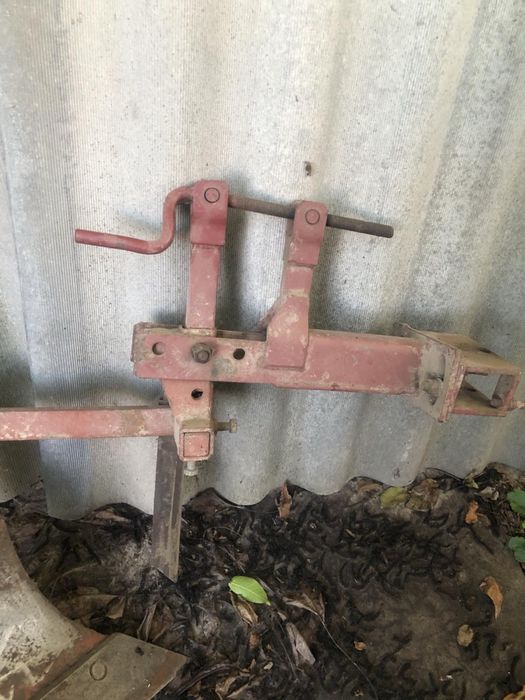 Плуг з навісною, Мотор Січ