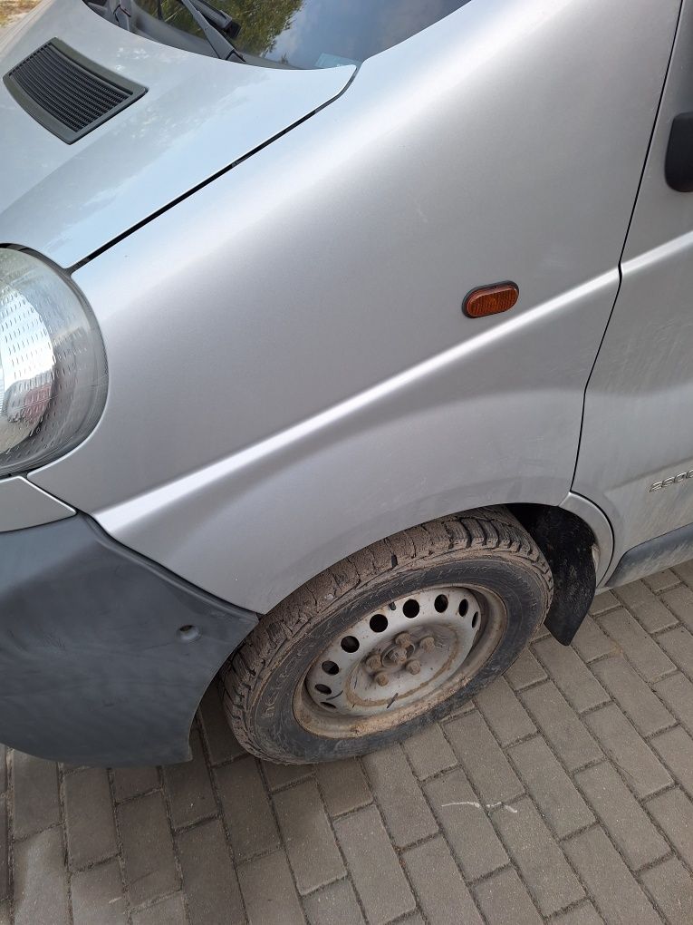 Maska lampa zderzak czołowe błotnik Vivaro Trafic Primastar