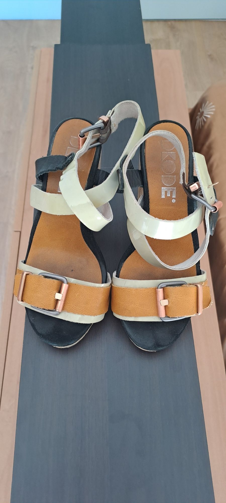 Sandalias enya dkode