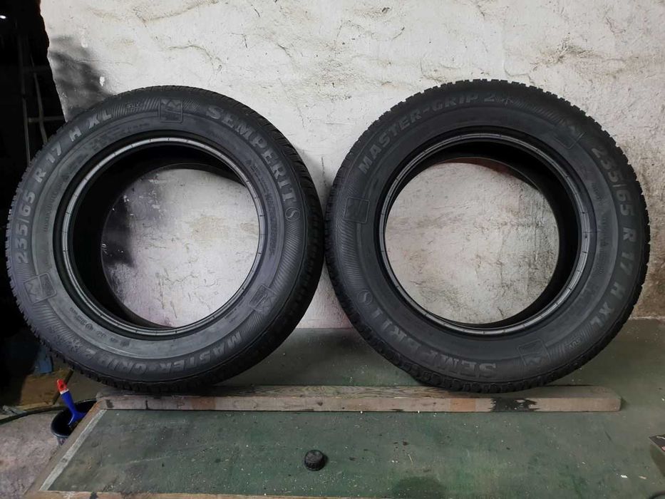 Dwie Opony zimowe 235/65R17 5,6mm Semperit Master-Grip 2 2018r