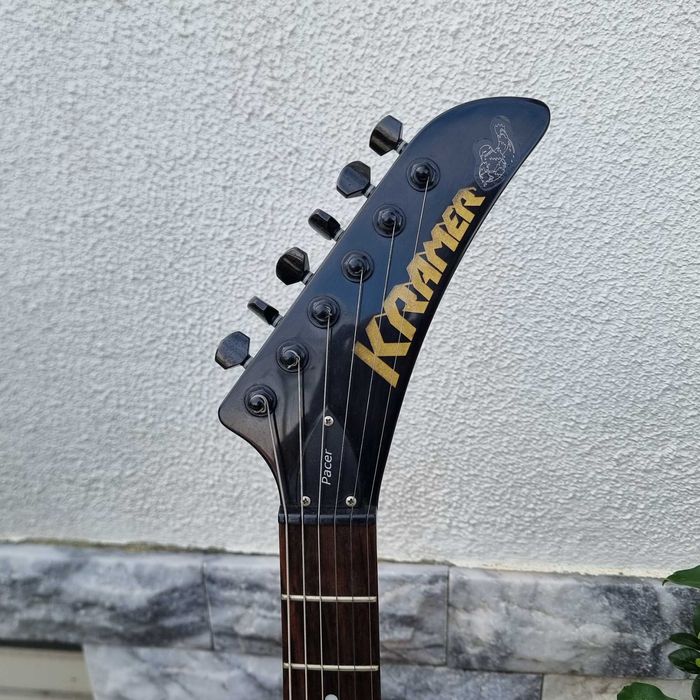 Guitarra Kramer Pacer