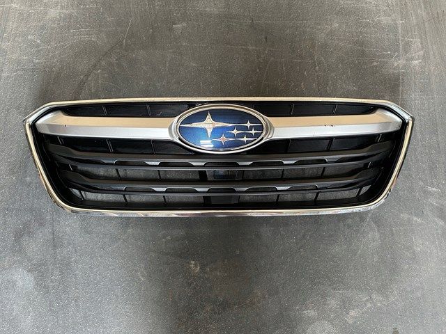 Решетка радиатора матовый черный/хром окантовка Subaru Outback 20-22