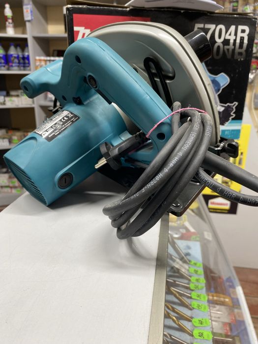 Makita 5704R циркулярна пила