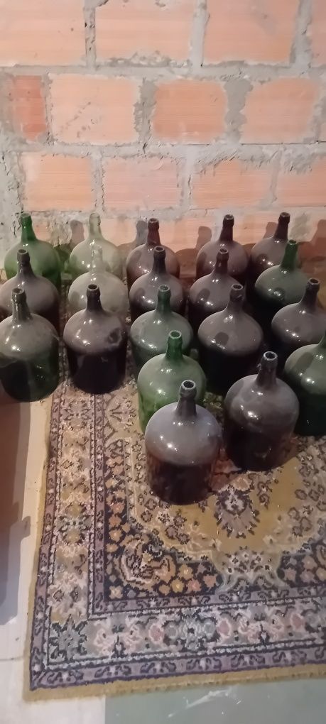 Garrafoes de vidro