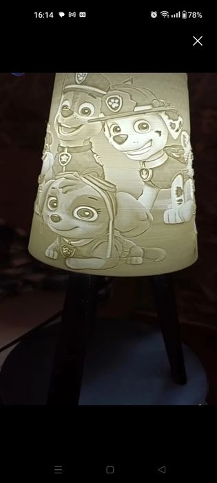 Candeeiro patrulha pata