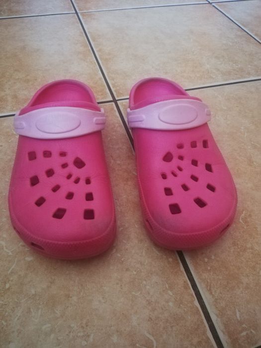 Strój kąpielowy rozmiar 164 i klapki rozmiar 33